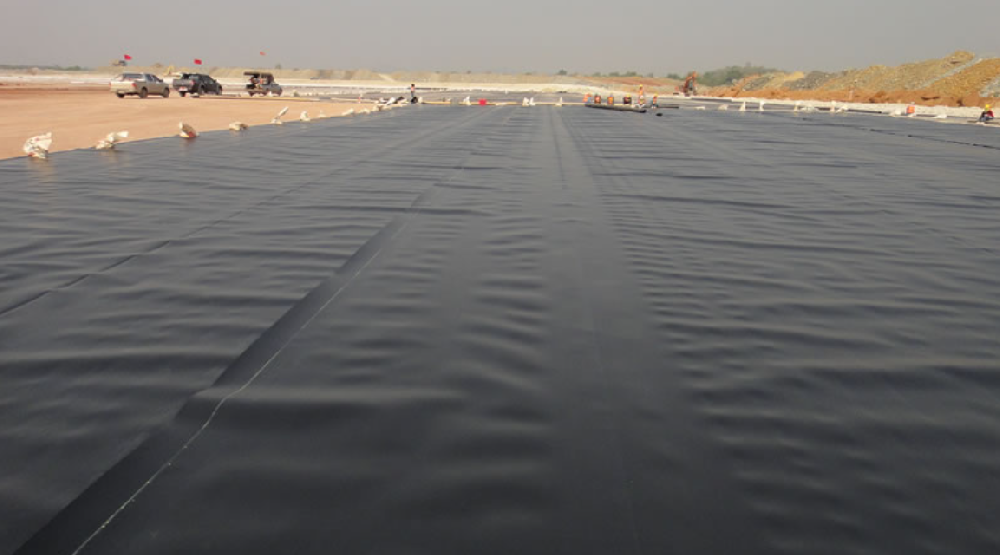 What are the disadvantages of HDPE geomembrane?