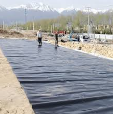 What is the difference between HDPE liner and PVC liner?